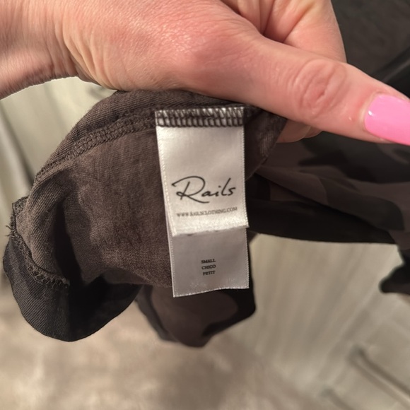 Rails – camo t-shirt. - Picture 4 of 5